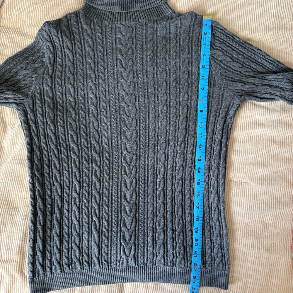 Lands’ End Grey Cable Knit Turtleneck Sweater 100% Cotton Size Medium - Picture 11 of 11